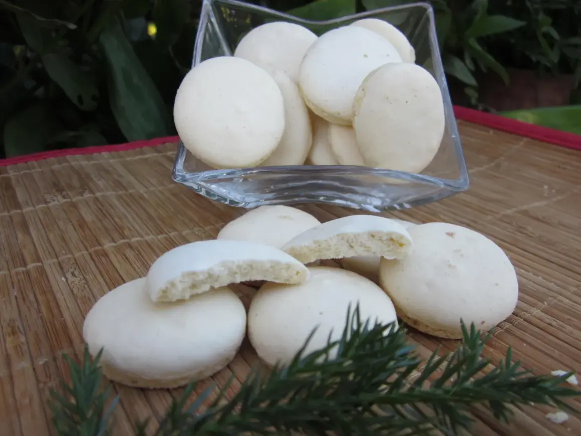 Delikatne ciasteczka, idealne do kawy. Ten przepis na anyżki zachwyci każdego!
